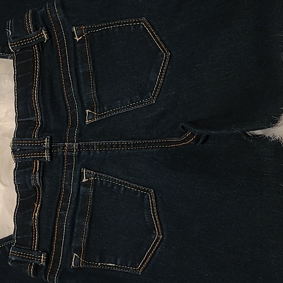 Lulu Jeans - Picture 4 of 5